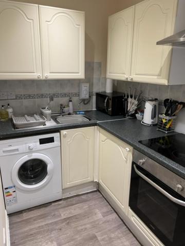إينفيرنيس Waverley Inn Flat المظهر الخارجي الصورة